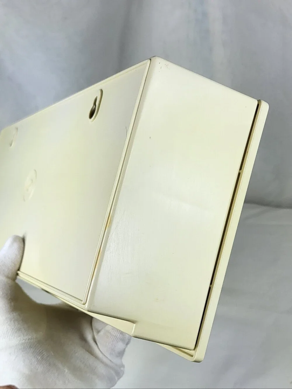 Tupperware #1572-1 Cream Plastic Wax Paper & Foil Dispenser